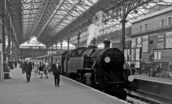 Victoria Station, London, with the train from Tunbridge Wells, in 1961