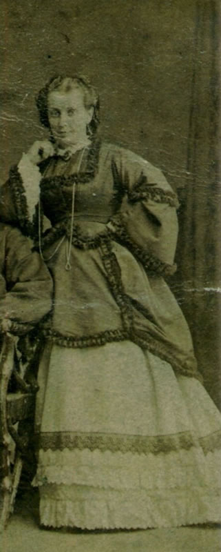 James Gretton circa 1870s (left) and Mary Ann Gretton circa 1870s (right)