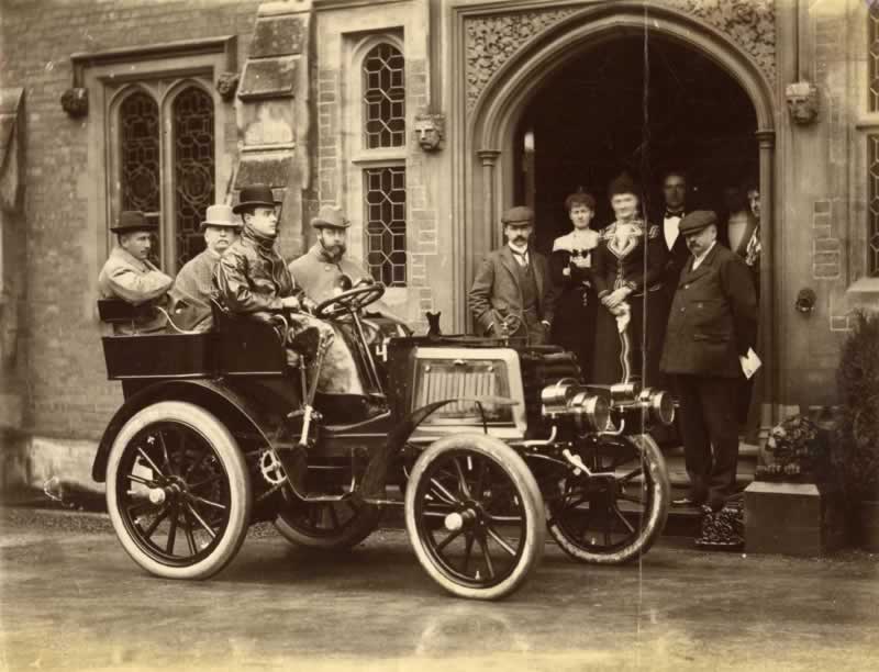 The Hon. C.S. Rolls' (in a Panhard & Levassor) autocar with HRH The Duke of York, Lord Llangattock [Rolls'
		father] and Sir Charles Cust as occupants., photograph taken by John Howard Preston at The Hendre. – The
		National Archives UK, Public domain, via Wikimedia Commons