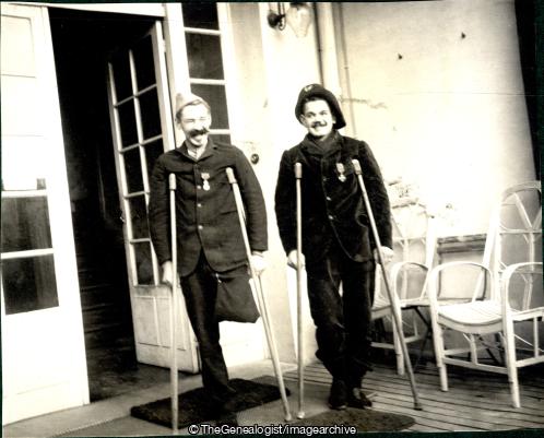 2 Soliders on crutches Le Treport (Hospital, Le Tréport, WW1, WWI)