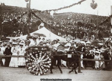 Battle of Flowers 1905 (1/2d, 1905, 1905-10-17, Battle of Flowers, Croyden Terrace, Everil, First Tower, horse and cart, Jersey, Le Sueur, Miss, St Helier, St Helier Town)