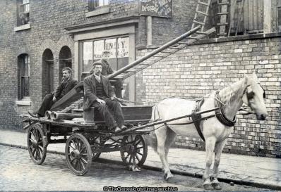 Bob Harry Bricklayer Basten Street Stable Salford (Basten Street, Bricklayer, Builder, England, Greater Manchester, horse and cart, Salford)