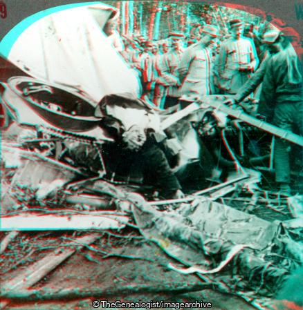 Body of a German Aviator in his Wrecked Machine Back of the French Lines (3d, Airplane, Aviator, C1917, France, French, German, Soldiers, WW1)