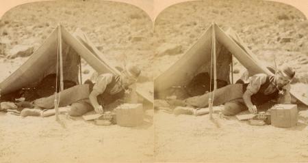 Boer War - British Field Telegrapher sending news of victory at Klip Drift (Feb 12th) - South Africa (3d, Boer War, Free State, Klip Drift, South Africa, Telegrapher, Tent)