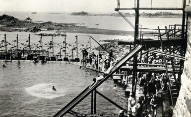 Havre des Pas Bathing Pool, Jersey (Channel Islands, Havre des Pas, Jersey, St Helier, St Helier Town, Swimming Pool)