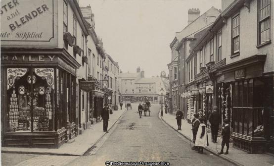 High Street from W.Braintree C1905 (Braintree, C1905, England, Essex, High Street, Hoop and Stick, horse and cart, shop)