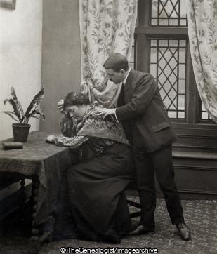 Ill Take you home again Kathleen (1/2d, 1909, 1909-05-06, Calligan, Cardiff, Church Street, Couple , curtains, Mrs, shawl, Whitby, Yorkshire)