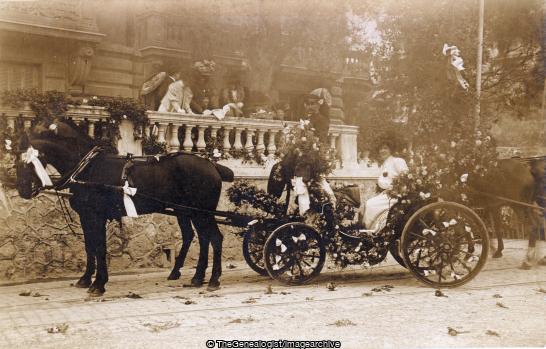 Jersey Battle of flowers C1910 Carriage (Battle of Flowers, C1910, Horse and Carriage, Jersey)