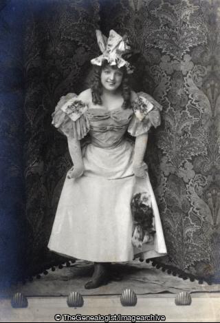 Marie Lloyd 1902 (1/2d, 1902, 66 Shepherds Bush Green, Actor, actress, Blanche L, Brighton, London, Marie Lloyd, Miss, Shepherds Bush, Singer, Warner)