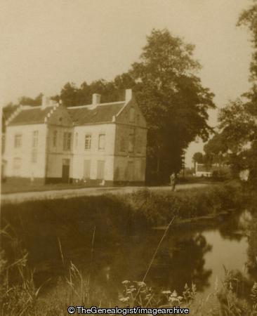 No. 14 - A Typical Flemish Farmhouse, near Nieuport (3d, C1919, Farmhouse, Flemish, Nieuport, Nieuwpoort, River, WW1)