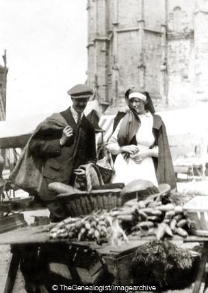 Nurse and man at French market (France, Le Tréport, Market, Nurse, Shopping, WW1
, WWI)