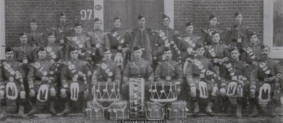 Pipes O' War The Pipe Band of the 16th Battalion Highland Light Infantry Glasgow Corporation made gifts towards the equipment of this band (16th Battalion, Bagpipes, Bandsman, Drum, Glasgow Corporation, Highland Light Infantry, WW1)