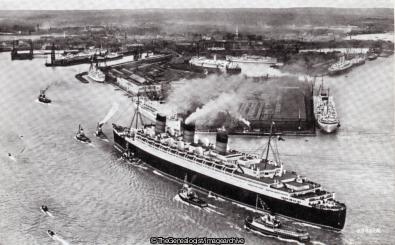 RMS Queen Mary Southampton Docks Valentines (Docks, England, Hampshire, RMS Queen Mary, Ship, Southampton)