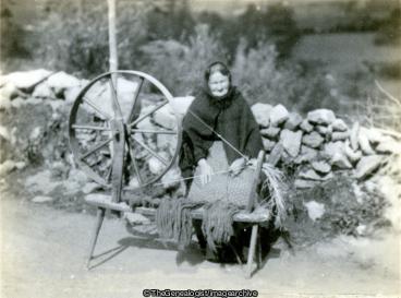 Spinning by the Roadside (Ireland, Spinning Wheel, Wool)