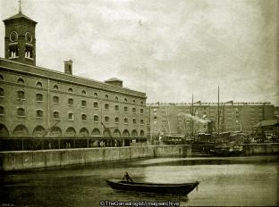 St Katharines Dock (London, St Katharines Dock)