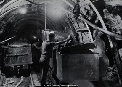 The Automatic Conveyor P6 (Coal Mine, miner, Mining, Train)