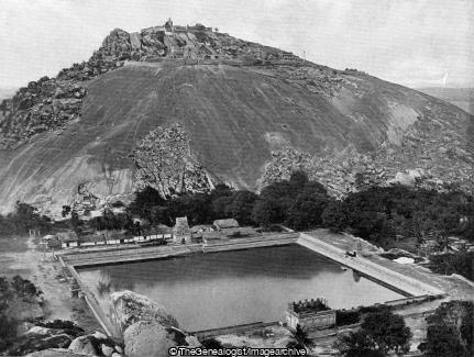 The Temples of the Shravanas (India, Jainism, Karnataka, Mysore State, Sacred Pond Kalyani, Shravanabelagola, Temple)