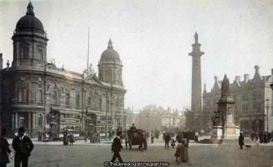 Victoria Square Hull (City Hall, England, Horse and Carriage, Hull, Statue, tram, Victoria Square, Wilberforce Monument, Yorkshire)