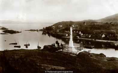 War Memorial Tarbert (Argyll, East Loch Tarbert, Fishing Boat, Loch Fyne, Scotland, Tarbert, War Memorial)