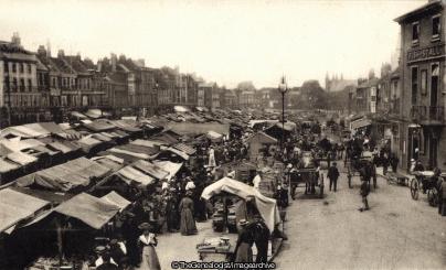 Yarmouth Market Place (England, Great Yarmouth, horse and cart, Market, Market Place, Norfolk)